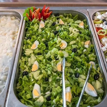 Хотел хотел панорама 2*