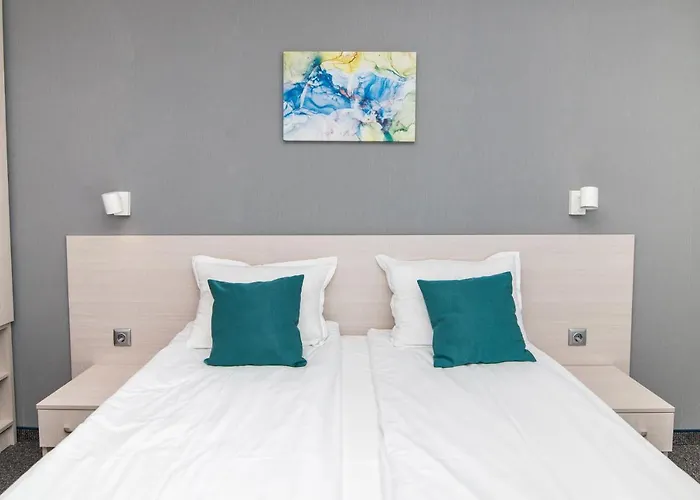 хотел панорама Hotell 2*